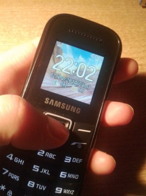 49 de lei, cel mai ieftin telefon din România